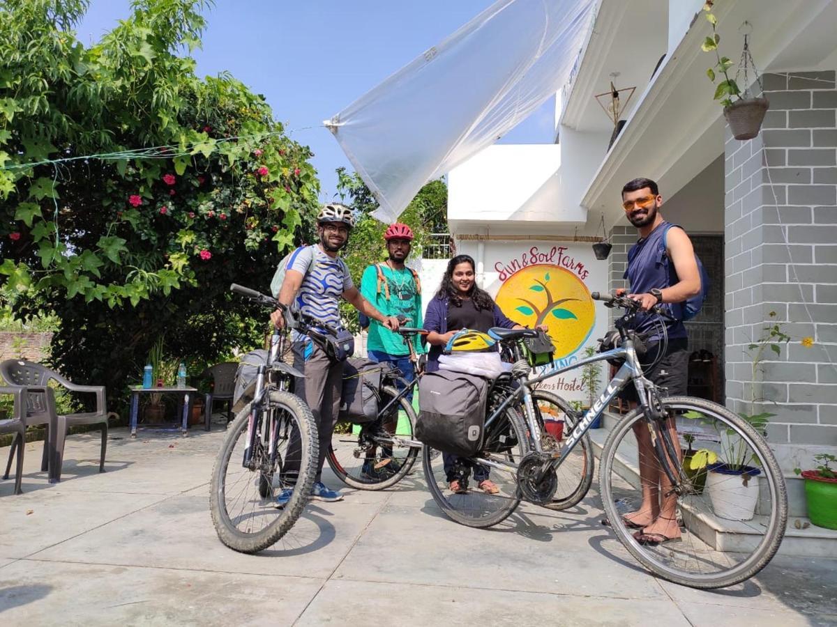 Sun N Soil Backpacker HostelLachhiwala エクステリア 写真