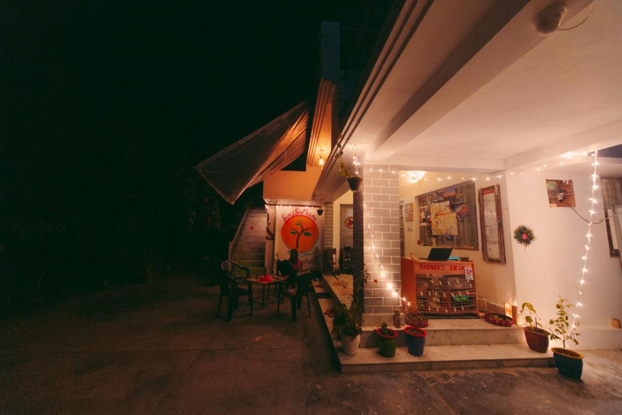 Sun N Soil Backpacker HostelLachhiwala エクステリア 写真